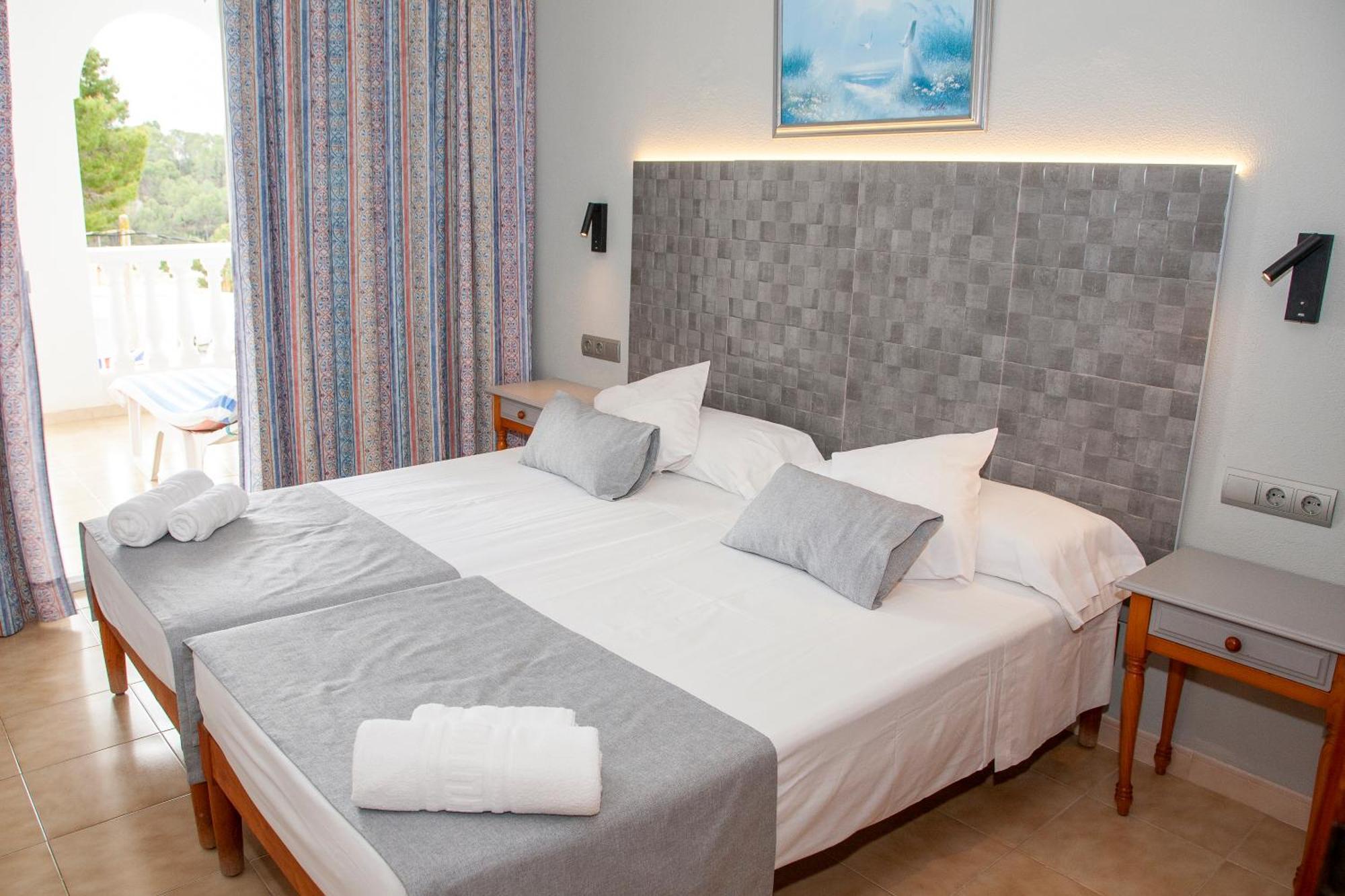 Atalaya Bosque Apartamentos Peguera Exteriör bild